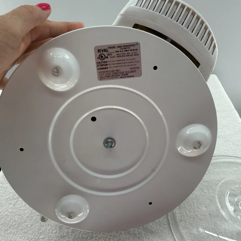 Rival Crock Pot Slow Cooker Removable Stoneware Crock 5 Qt White Model 3850.
